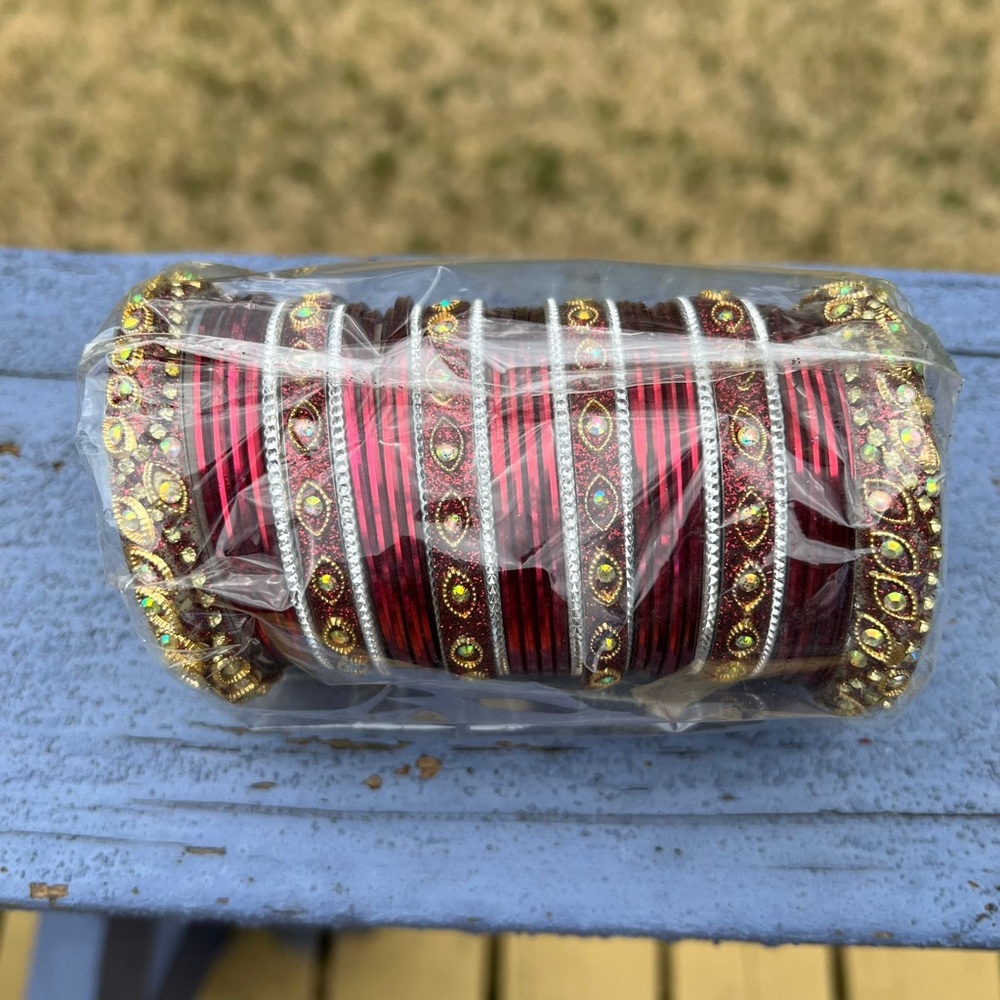 Bangles/Chudiyaan red gold set size 2.6